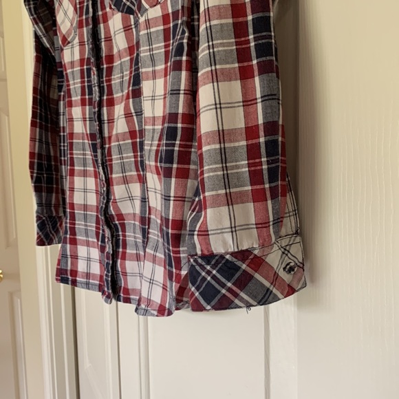 Skies are Blue - Shirt/Blouse - Picture 5 of 10